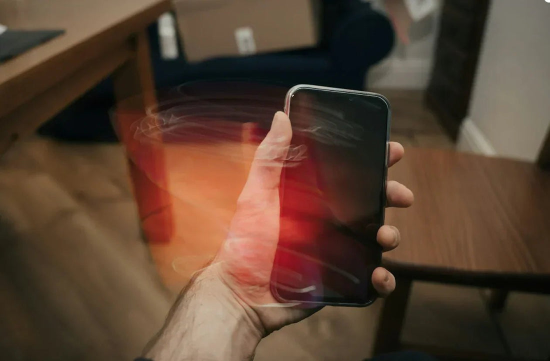 Is het veilig als je telefoon en oplader warm worden tijdens het opladen? - UGREEN NL